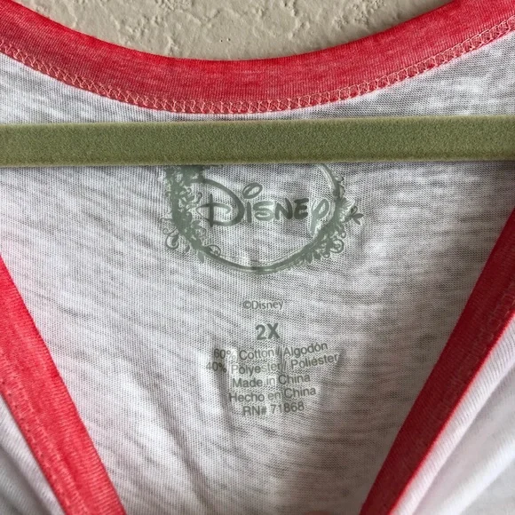 EUC Women’s Disney Minnie Mouse Shirt - Picture 5 of 5